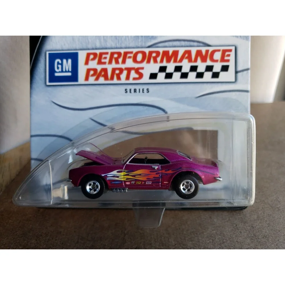 2003 Hot Wheels 67 CAMARO Magenta 100% Preferred GM Performance Parts 2/4 RR MAG